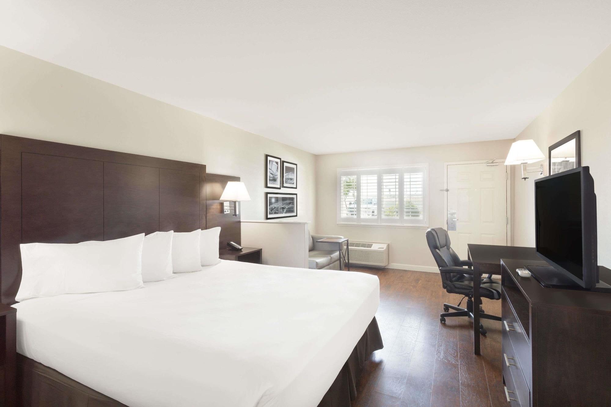 Hotel Baymont By Wyndham Modesto Salida Zewnętrze zdjęcie
