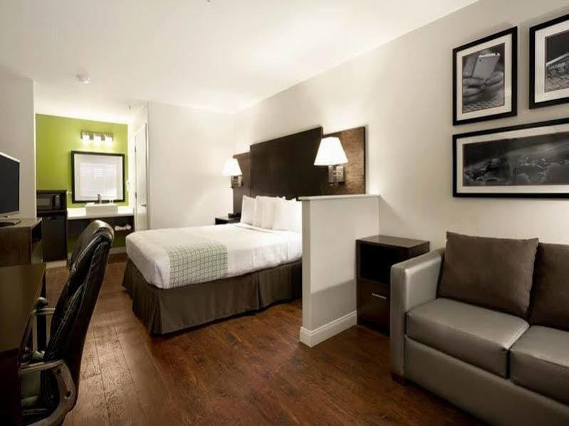Hotel Baymont By Wyndham Modesto Salida Zewnętrze zdjęcie